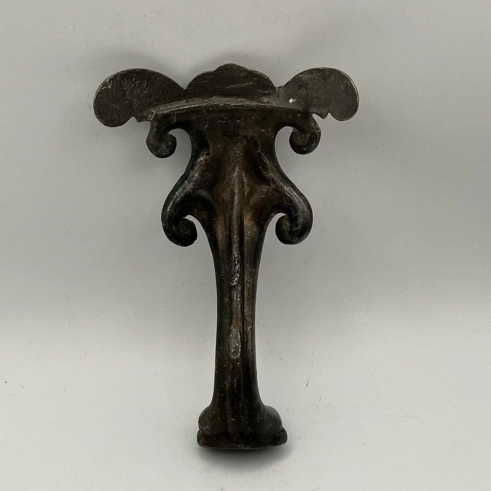 Set of 4 Vintage Winged Clawfoot Legs Cast Metal Replacement Hardware Salvage